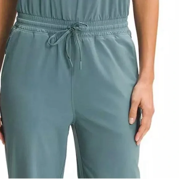 The North Face Never Stop Jumpsuit NWT Althliesure One-piece - Picture 3 of 6